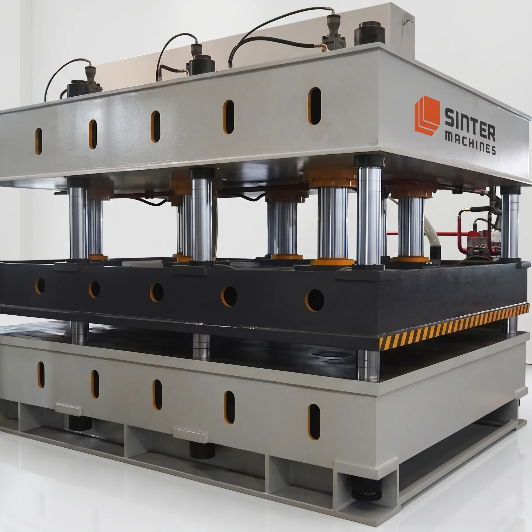 800T Punching Lightweight Alloys Press press view 2
