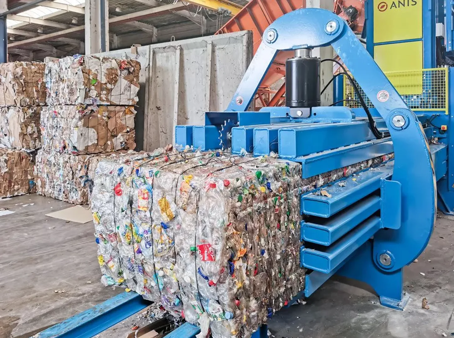 400T Soft Plastic Baling Press finished product 6